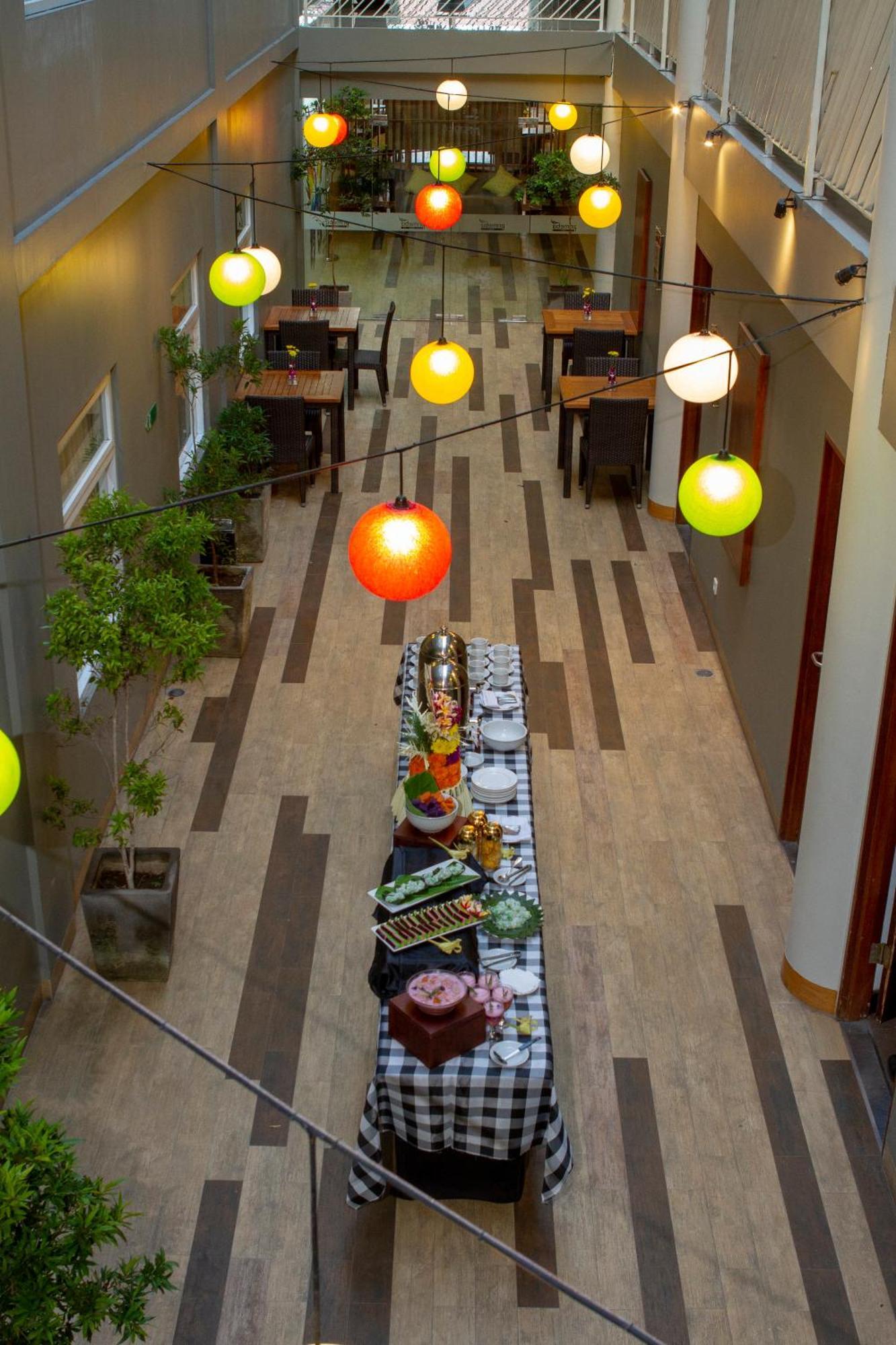 Primebiz Hotel Kuta Kuta  Luaran gambar
