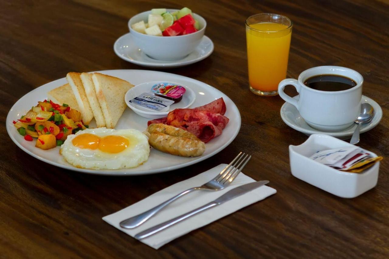 Primebiz Hotel Kuta Kuta  Luaran gambar